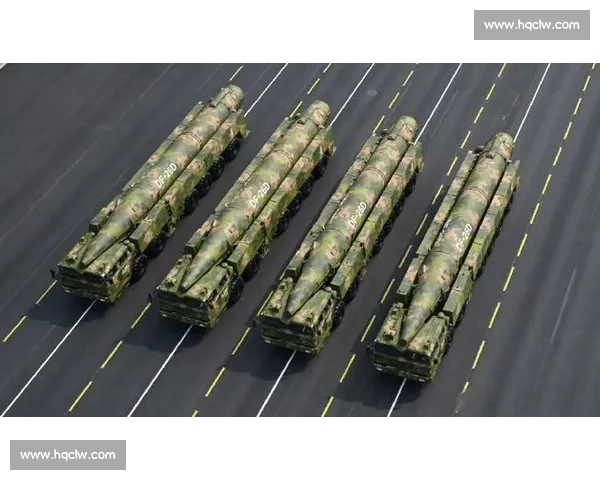 《全面解析现代攻击装备的种类、发展趋势与实战应用》